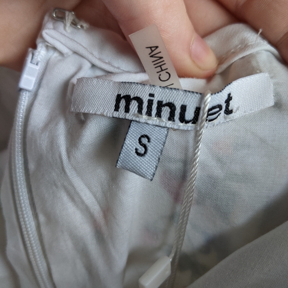 NWT White Formal Strawberry Floral Dress sz Small - Picture 5 of 9